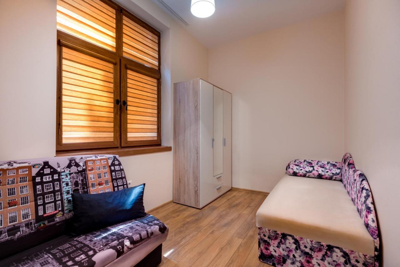 Family Apartment - Comfort In The Center Burgas Exterior photo